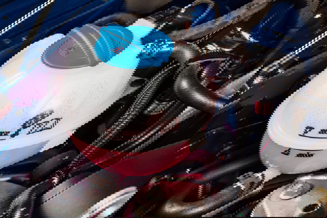 Kühlflüssigkeit nachfüllen