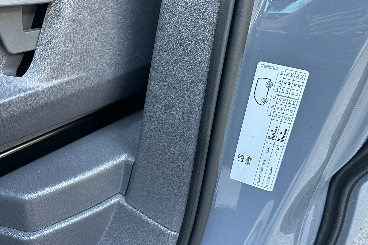 Reifendruck überprüfen