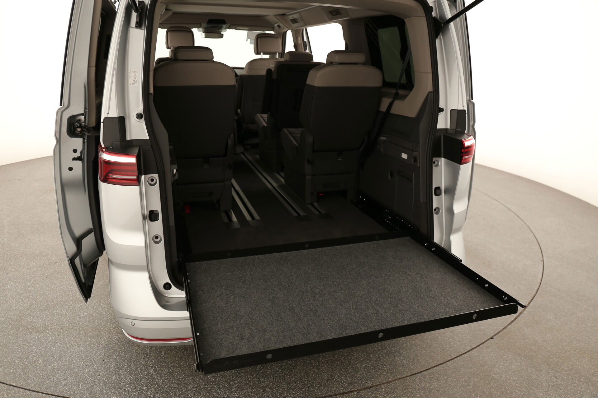 VW Multivan T7 Heckauszug